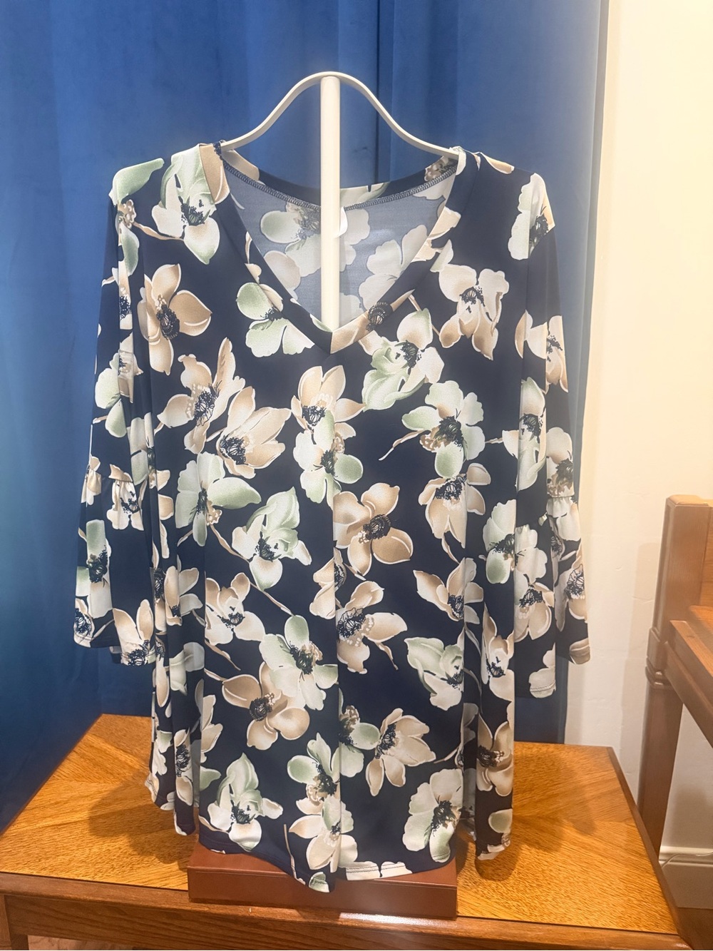 Floral V-Neck Long Sleeve Women's Top in Navy and Cream